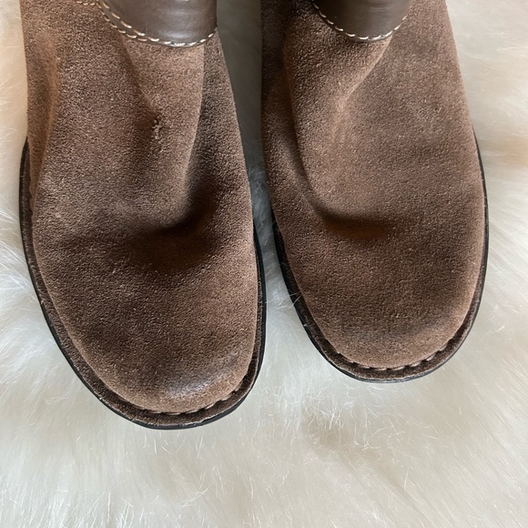 Clarks ⚜️ Brown Sueded Leather Boots - Picture 3 of 8